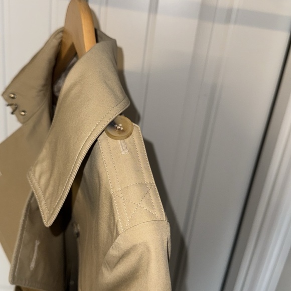 SANS FAFF New York Trench Coat in Camel - Picture 13 of 17